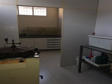Galpão Comercial em São Paulo Cidade Ademar R$ 7.500,00