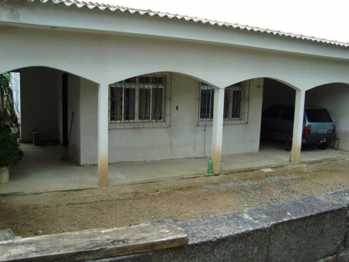 Casa em Registro Arapongal 3 dormitórios Contate-nos para informações adicionais