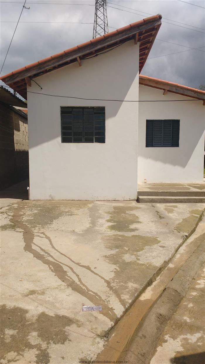 Casa em Registro Jardim São Matheus R$ 550,00
