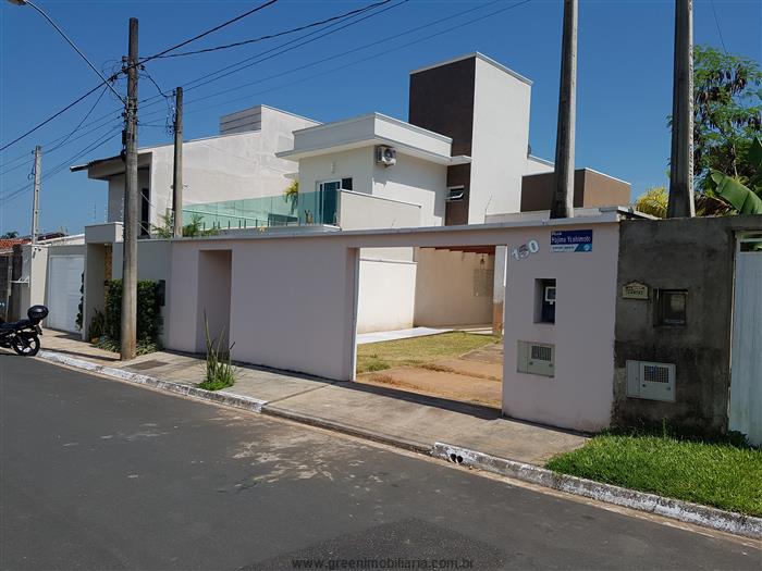 Casa em Registro Jardim Valeri R$ 480.000,00