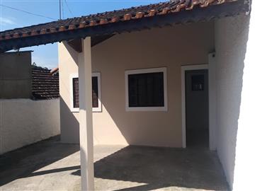 Casa em Registro Jardim Xangrilá 2 dormitórios R$ 780,00