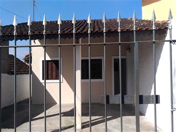 Casa em Registro Jardim Xangrilá 2 dormitórios R$ 780,00