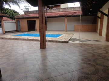 Casa em Registro Jardim Valeri R$ 600.000,00