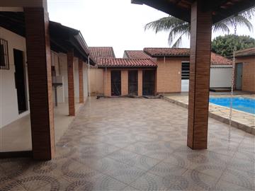 Casa em Registro Jardim Valeri R$ 600.000,00