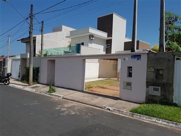 Casa em Registro Jardim Valeri R$ 480.000,00