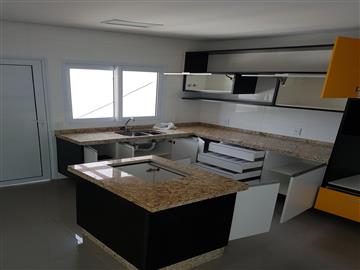 Casa em Registro Jardim Valeri R$ 480.000,00
