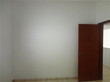 Casa em Registro Vila Ribeirópolis R$ 1.100,00