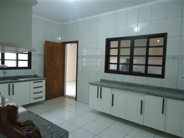Casa em Registro Jardim Caiçara R$ 1.700,00