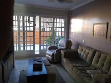 Casa em Registro Vila São Francisco 3 dormitórios R$ 1.400.000,00