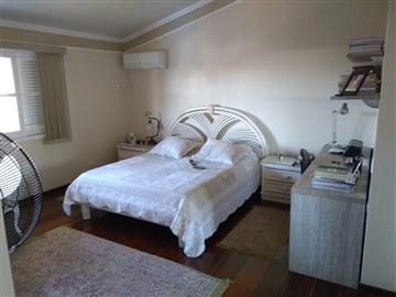 Casa em Registro Vila São Francisco 3 dormitórios R$ 1.400.000,00