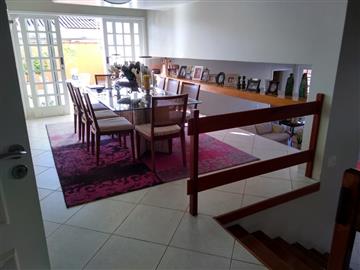 Casa em Registro Vila São Francisco 3 dormitórios R$ 1.400.000,00
