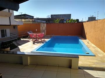 Casa em Registro Vila São Francisco 3 dormitórios R$ 1.400.000,00
