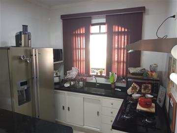 Casa em Registro Jardim Hatori 3 dormitórios R$ 2.500,00